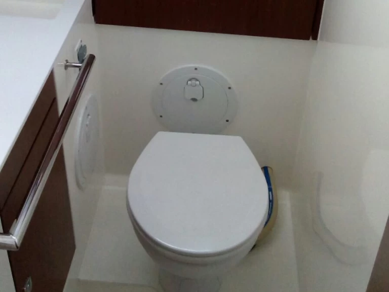 Hire Sailboat with or without skipper Bavaria Palermo