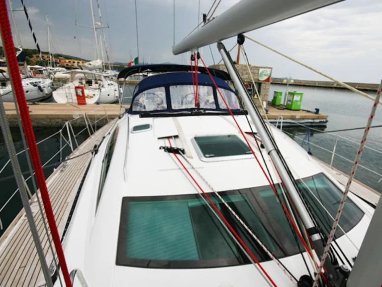 Jeanneau Sun Odyssey 54 DS charter bareboat or skippered in  Pisticci