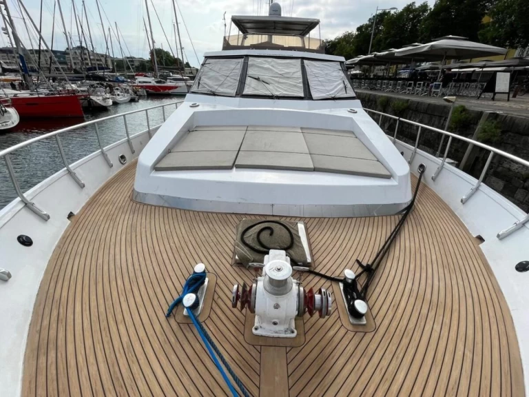 Luxury Yacht hire in La Rochelle - Canados Canados 70