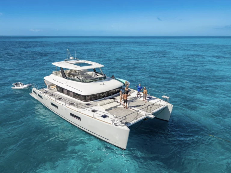 Yacht hire Bay Street Marina cheap Lagoon 630 Motor Yacht