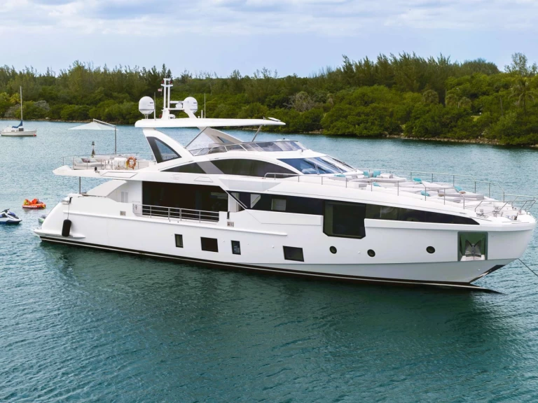 Yacht hire Bahamas cheap ALEGRIA