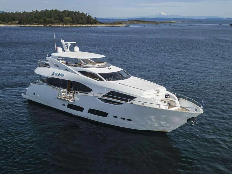Luxury Yacht hire in Bahamas - Sunseeker S-CAPE