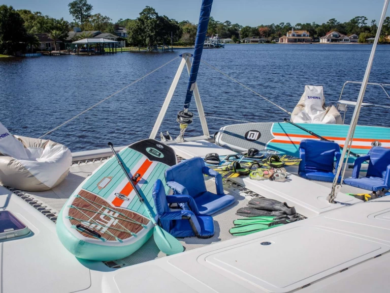 Yacht hire New England cheap TAHINA