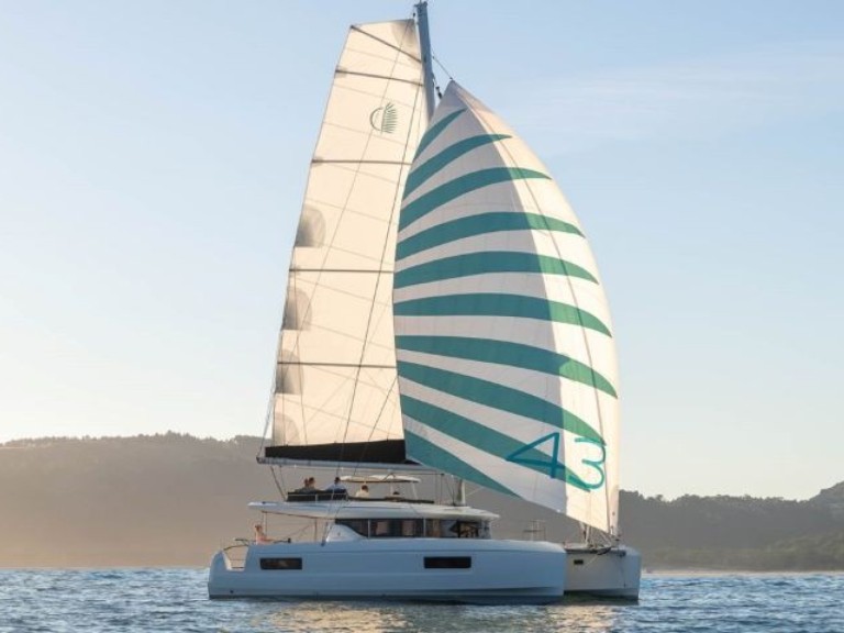 Hire a Lagoon Lagoon 43 Parham Town