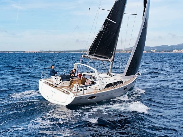 Yacht charter Gouvia - Bénéteau Oceanis 41.1 on SamBoat