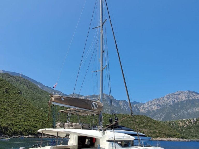 Yacht hire Split cheap Lagoon 50