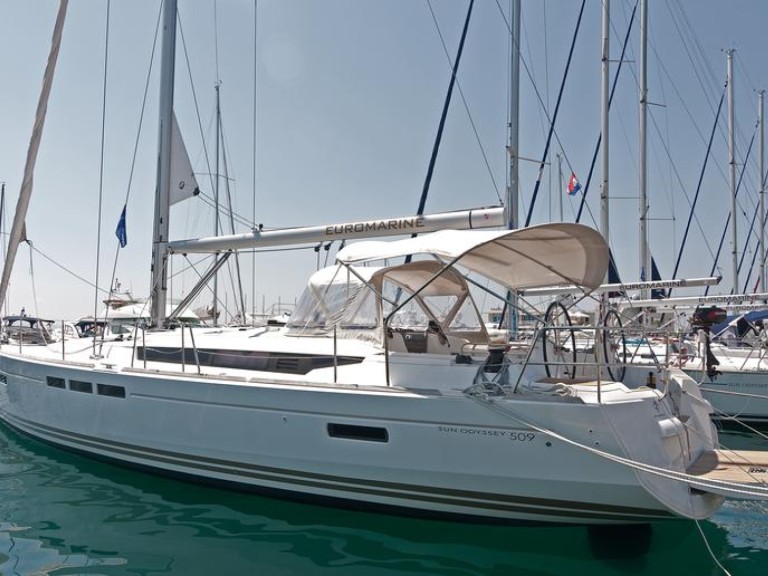 Charter a Jeanneau Sun Odyssey 509 in Pula on Samboat