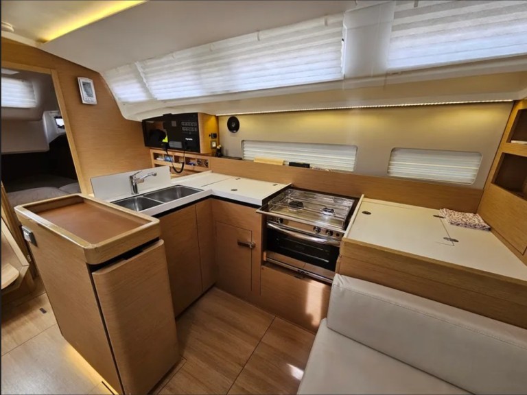 Jeanneau Sun Odyssey 410 charter bareboat or skippered in  San Vincenzo