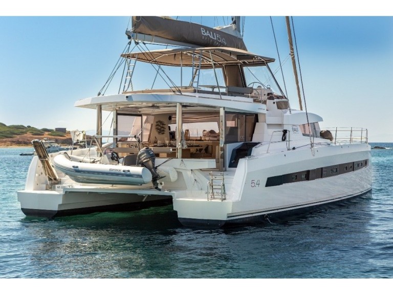 Hire Catamaran Bali with a boat licence