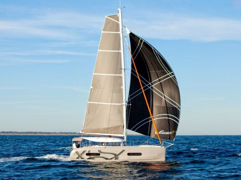 Hire a EXCESS 11 GWALARN EXCESS 11 GWALARN La Trinité-sur-Mer