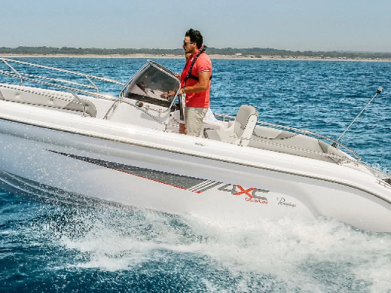 Hire Motorboat with or without skipper 4XC Saint-Florent