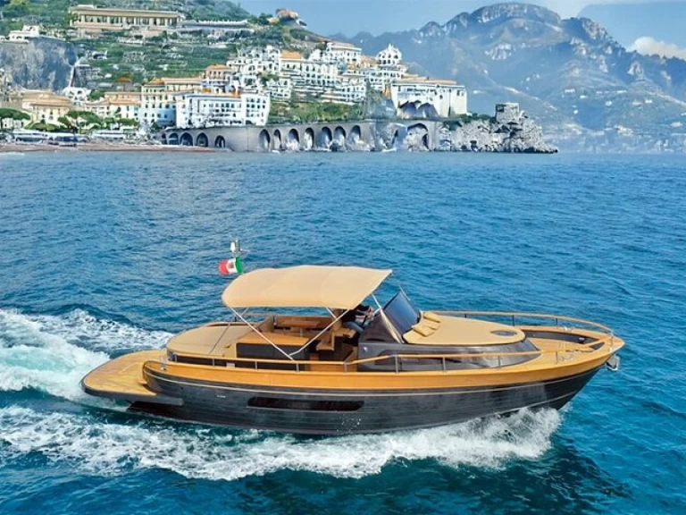 Hire a Esposito Premium 28 Amalfi