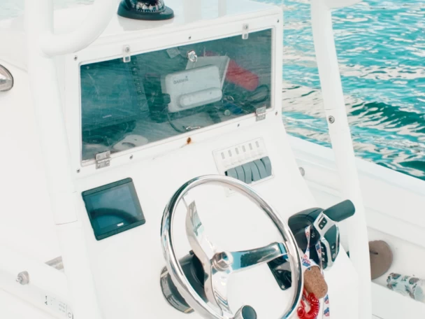 Yacht hire Le Gosier cheap Forbin 23