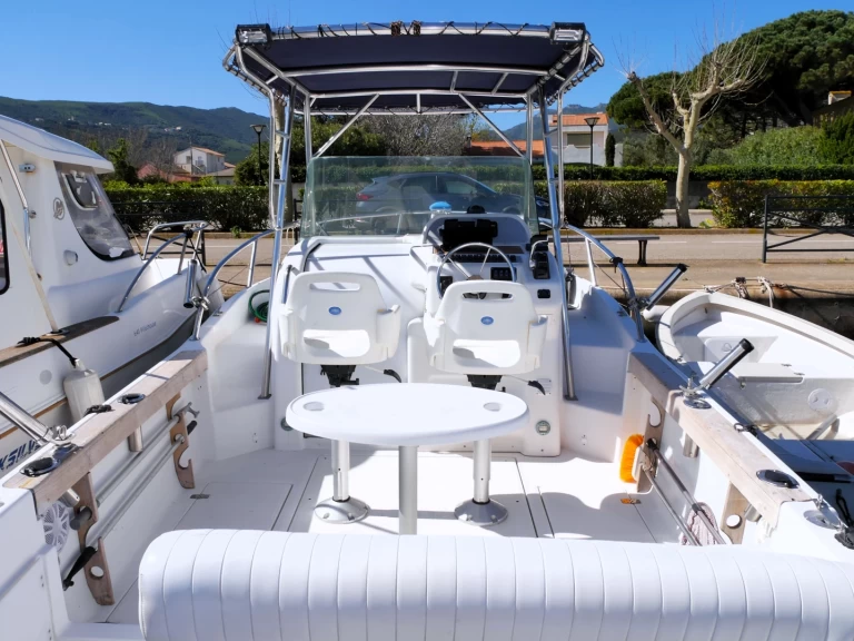 Motorboat hire in Macinaggio - Sessa Marine Key Largo 23