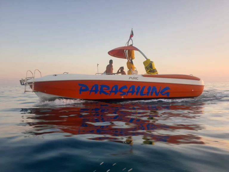 Motorboat hire in Torre Vado - Mercan Parasailing 28