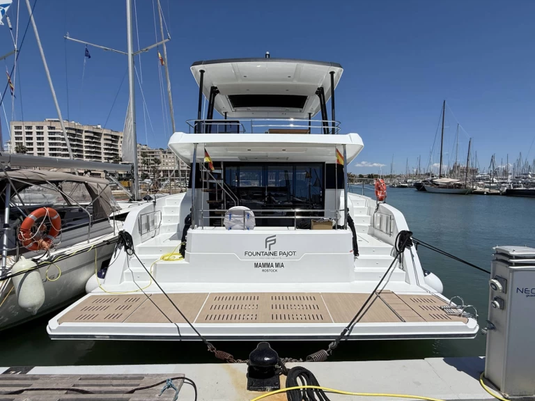 Yacht hire Palma de Mallorca cheap Fountaine Pajot MY6