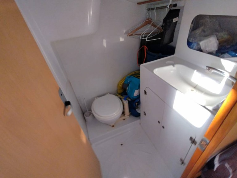 Yacht hire Saint-Quay-Portrieux cheap Wrighton - BI LOUP 30