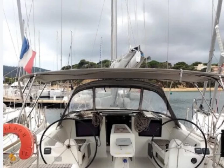 Yacht hire Alimos cheap Dufour 410 Grand Large