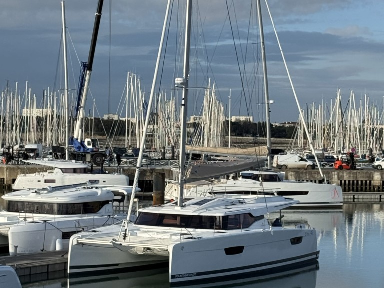 Hire a Fountaine Pajot Elba 45 Road Town