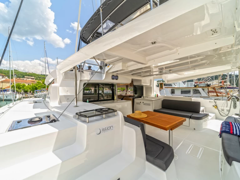 Charter a Lagoon Lagoon 46 in Skradin on Samboat