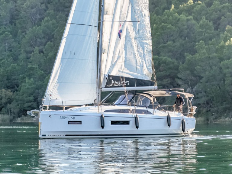 Hire a Bénéteau Oceanis 37.1 Skradin