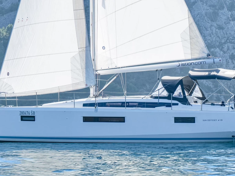Sailboat hire in Skradin - Jeanneau Sun Odyssey 410
