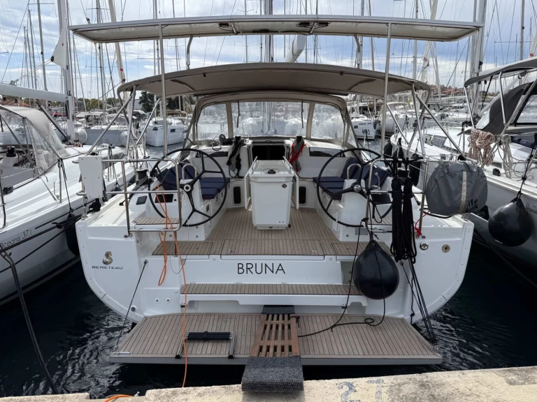 Sailboat hire in Biograd na Moru - Bénéteau Oceanis 40.1