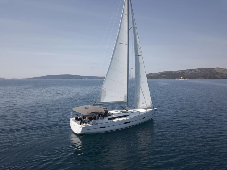 Hire Sailboat Dufour with a boat licence