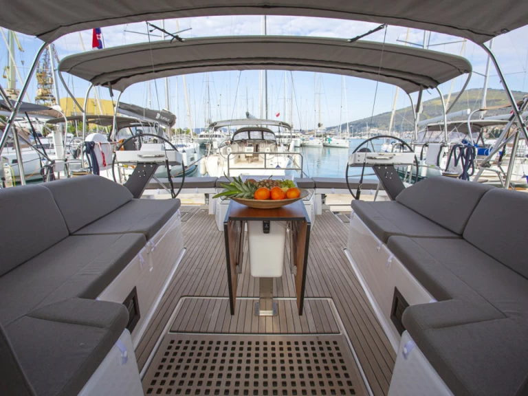 Hire Sailboat with or without skipper Dufour Préveza