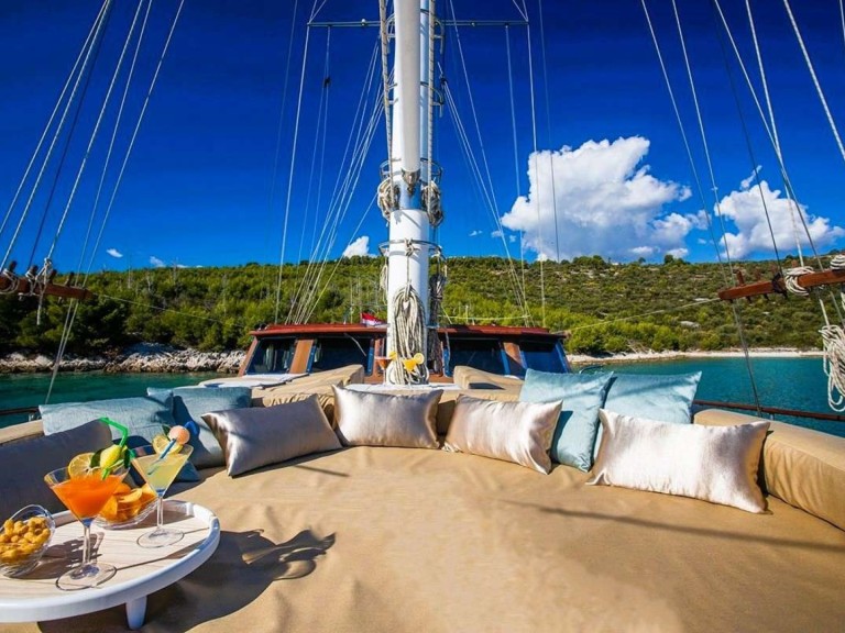 Yacht charter Split - Custom Made Nostra Vita on SamBoat