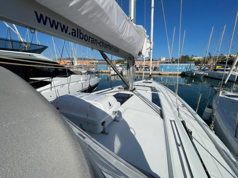 Hire a Bénéteau Oceanis 51.1 Palma de Mallorca