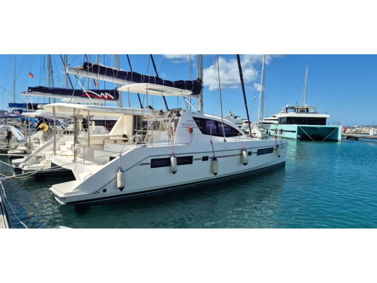 Yacht hire Palmeira cheap Leopard 48