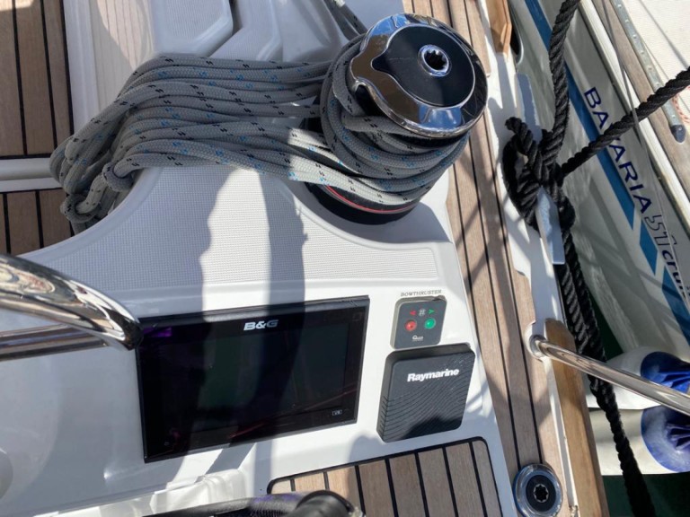 Sailboat hire in Palma de Mallorca - Jeanneau Sun Odyssey 519