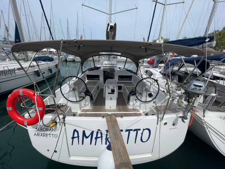 Hire a Jeanneau Sun Odyssey 440 Palma de Mallorca
