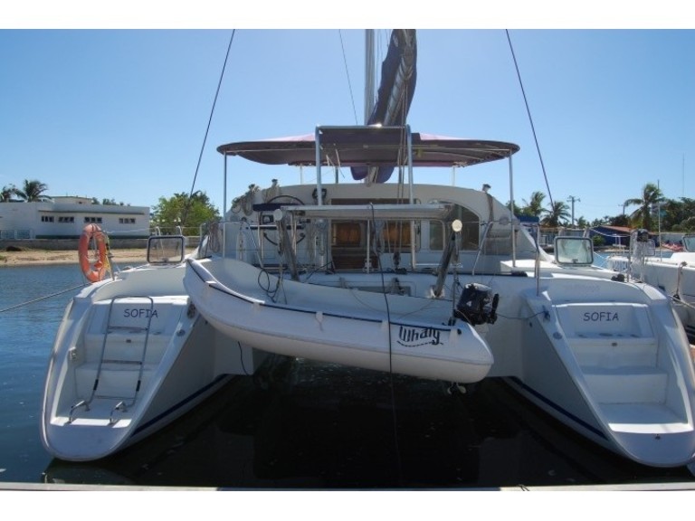 Lagoon Lagoon 410 charter bareboat or skippered in  Cienfuegos