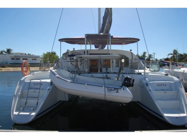 Lagoon Lagoon 410 charter bareboat or skippered in  Cienfuegos