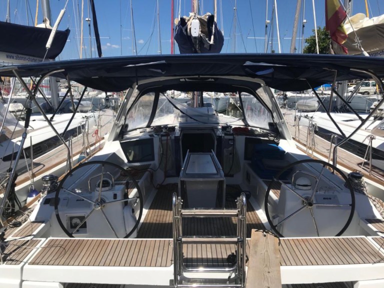 Hire Sailboat with or without skipper Bénéteau Palma de Mallorca