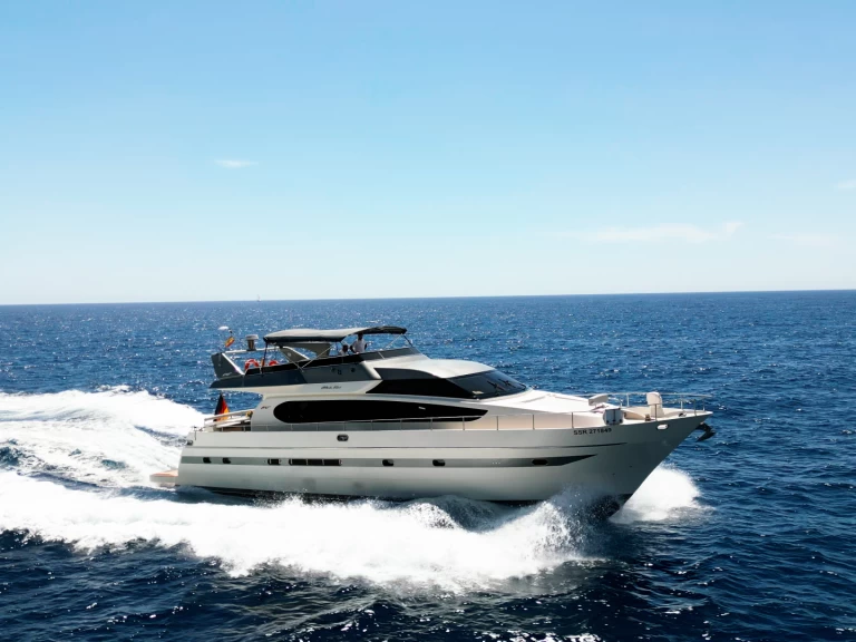 Yacht charter Castellammare di Stabia - Monte Fino Monte Fino 70 on SamBoat