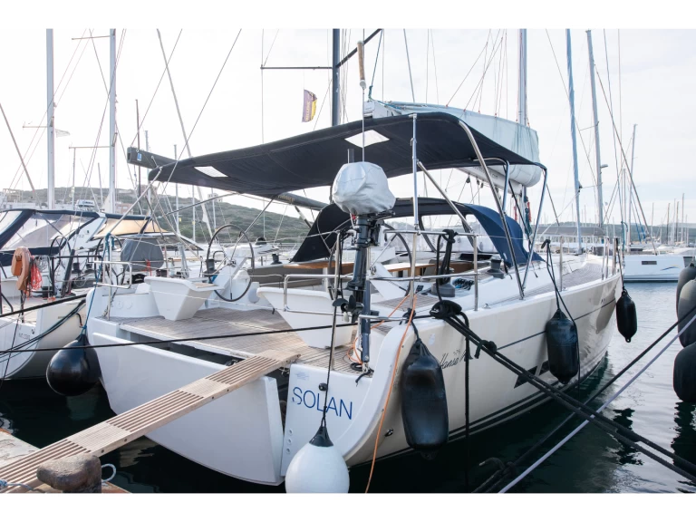 Hire a Hanse Hanse 575 Lávrio