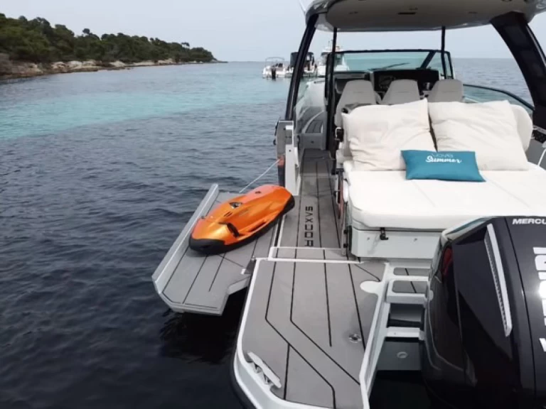 Motorboat hire in Golfe-Juan - Saxdor Saxdor 320 GTO