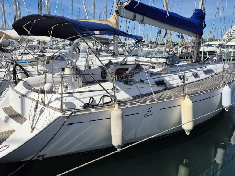Sailboat hire in Toulon - Dufour Dufour 41 Classic