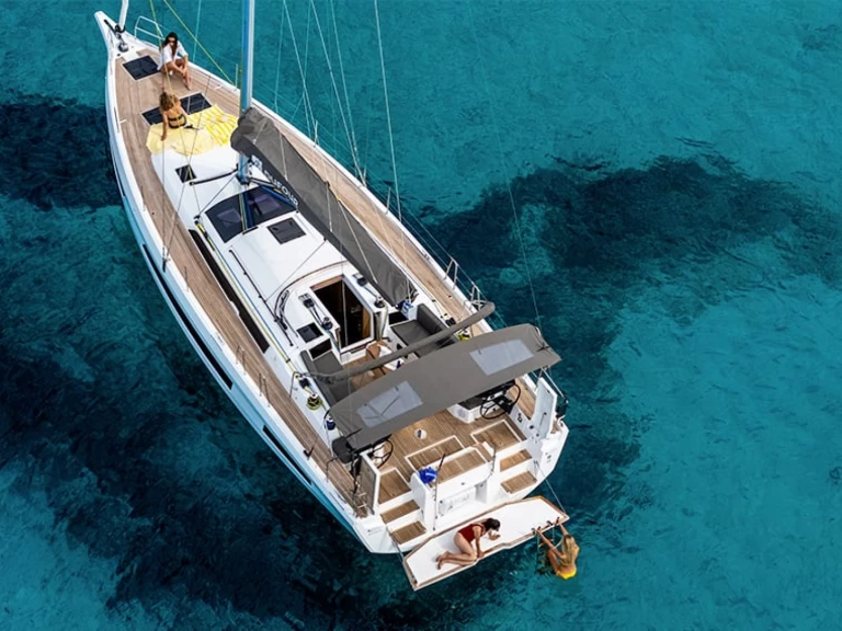 Hire Sailboat Dufour with a boat licence