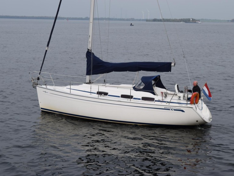Yacht hire Larmor-Plage cheap Bavaria 30 Cruiser