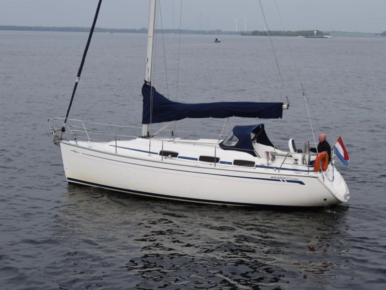 Yacht hire Larmor-Plage cheap Bavaria 30 Cruiser