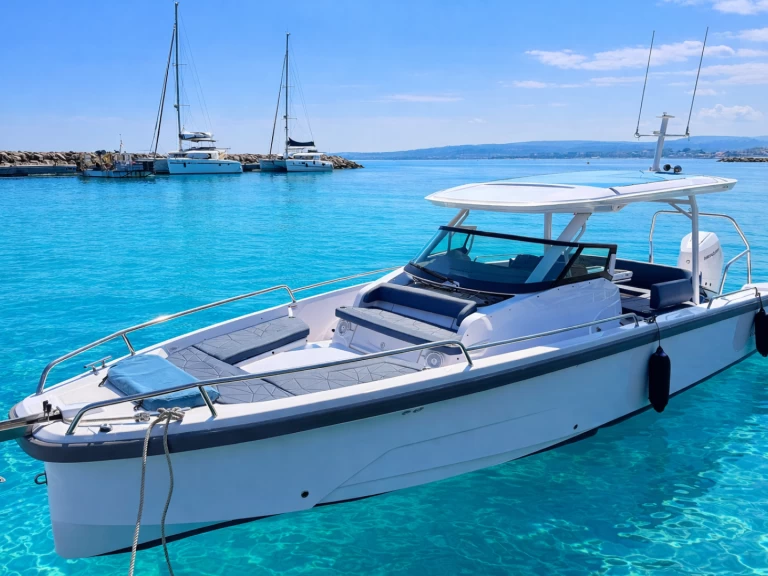Yacht hire Saint-Laurent-du-Var cheap 29 Sun Top