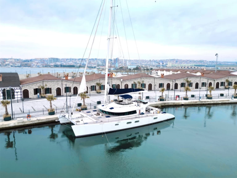 Hire Catamaran with or without skipper PROUT Marmaris