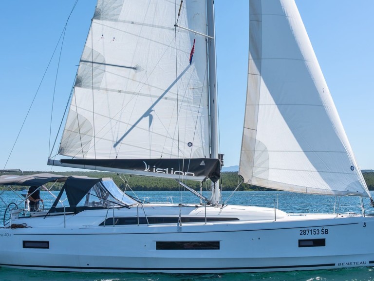 Yacht charter Skradin - Bénéteau Oceanis 40.1 on SamBoat