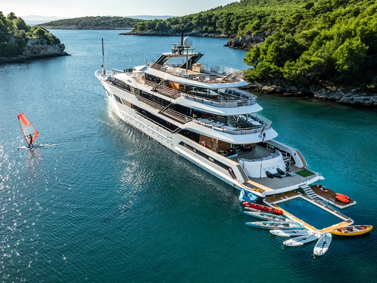 Luxury Yacht to hire Split at the best price