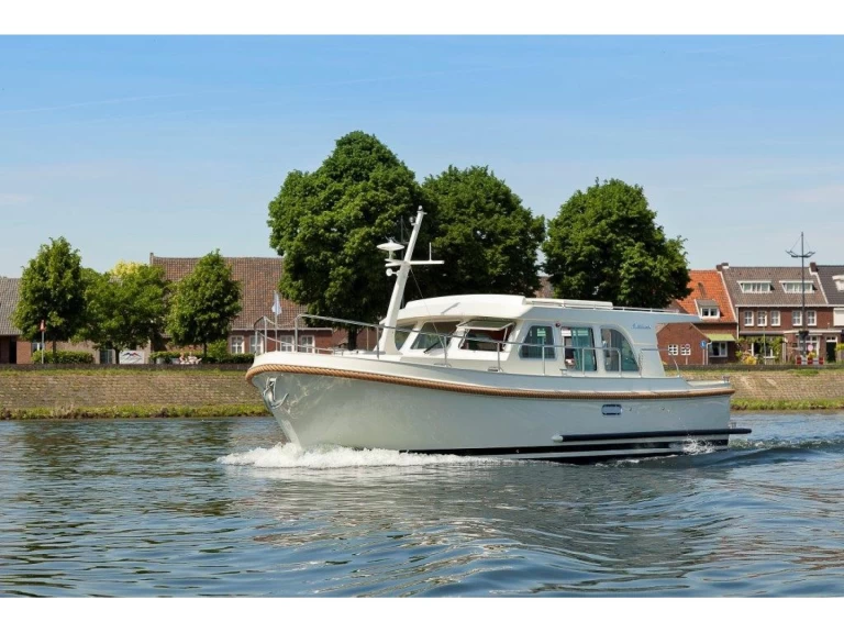 Hire a Linssen Linssen GS 35.0 Sedan Kinrooi (City)
