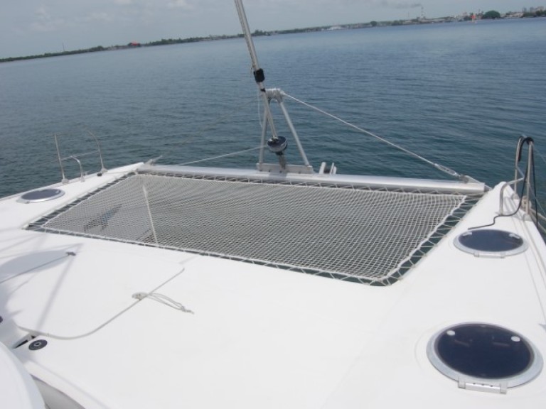 Hire Catamaran with or without skipper Fountaine Pajot Cienfuegos
